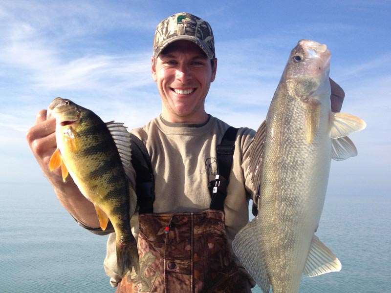 Perch Fishing The Detroit River: TIPS AND TECHNIQUES (Rod